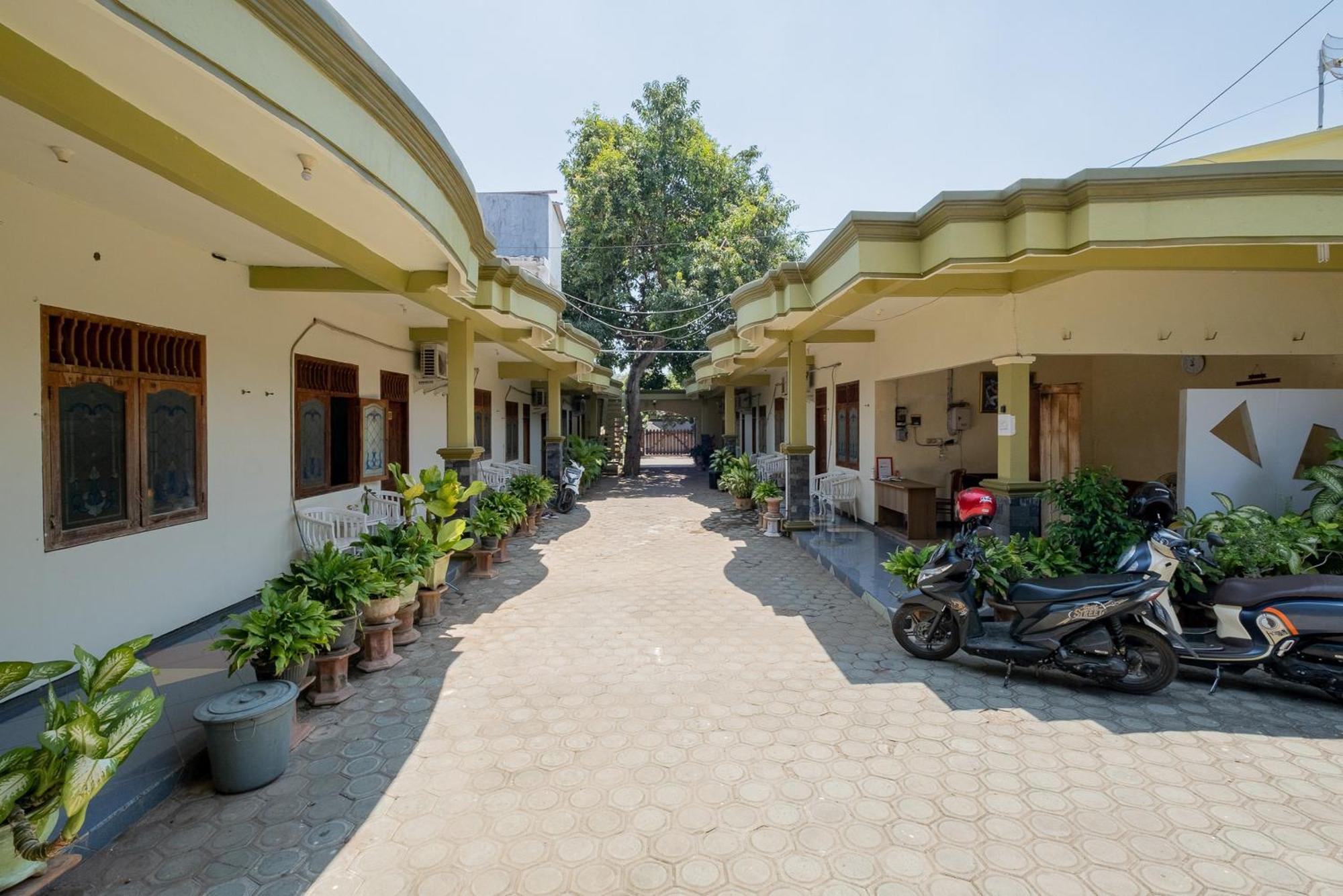 Reddoorz Syariah At Jalan Sunan Giri Tuban Tuban (Java) Exterior foto