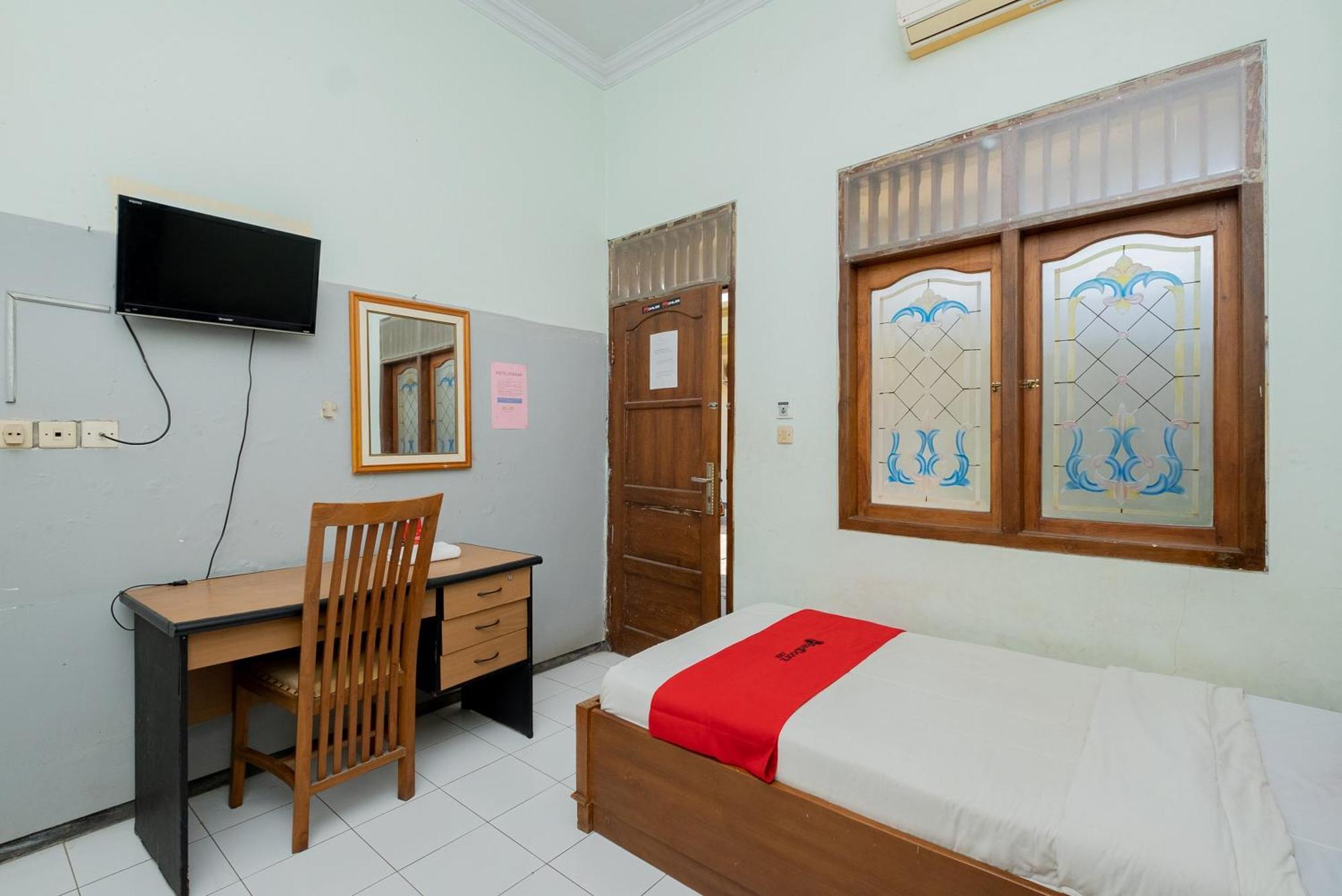 Reddoorz Syariah At Jalan Sunan Giri Tuban Tuban (Java) Exterior foto