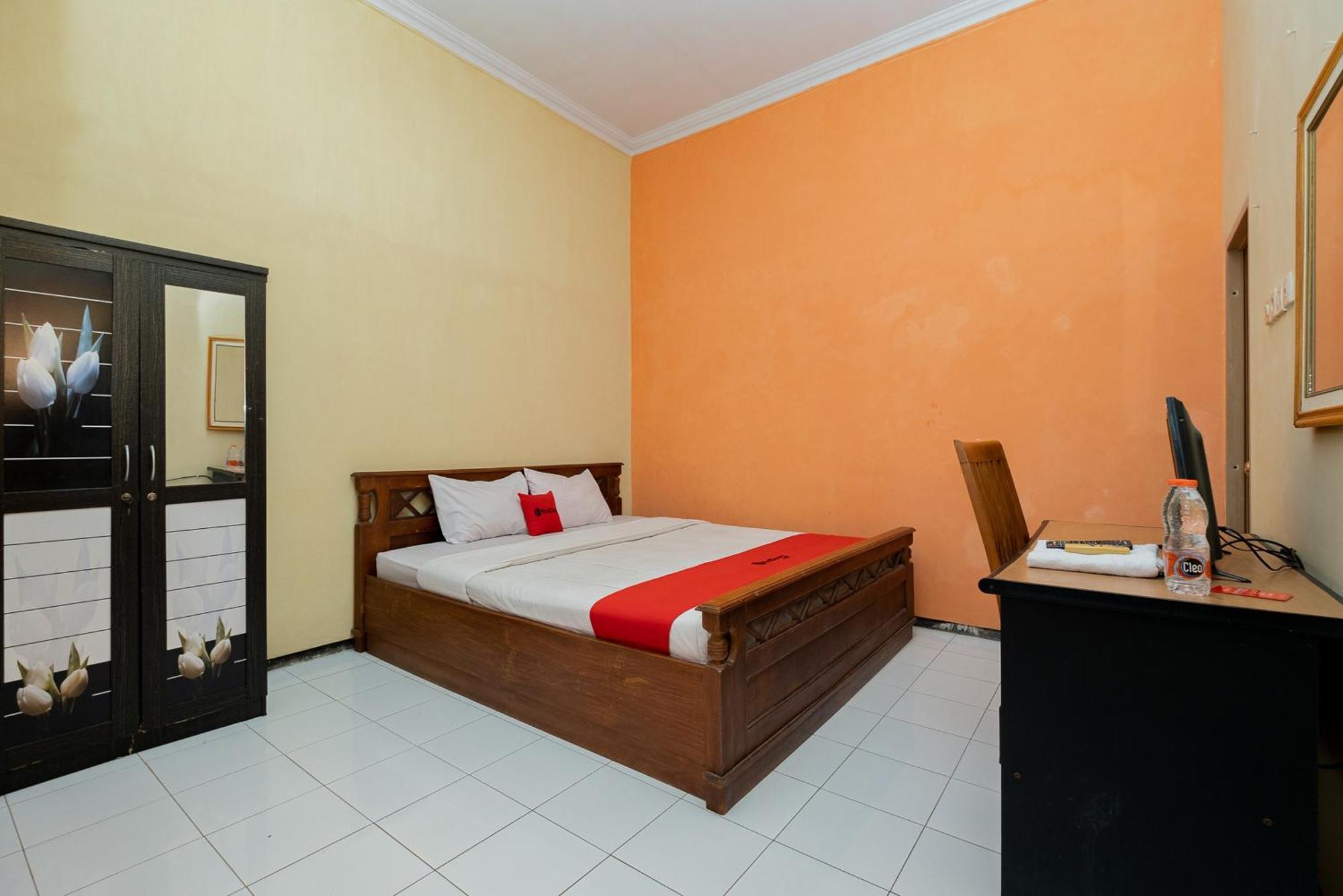 Reddoorz Syariah At Jalan Sunan Giri Tuban Tuban (Java) Exterior foto